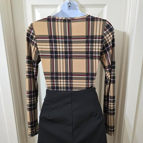 Women's CHOCOLATE Striped Plaid Long Sleeve Beige Bodysuit Size M - Picture 2 of 8